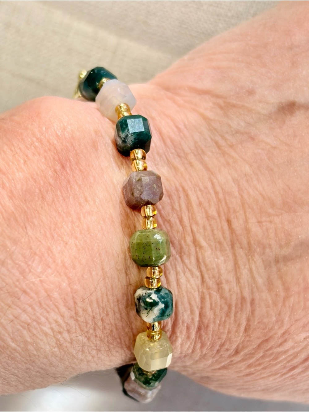 Multicolored Indian Agate beaded Bracelet, toggle clasp. 7”/17.8 cm Perfect GIFT